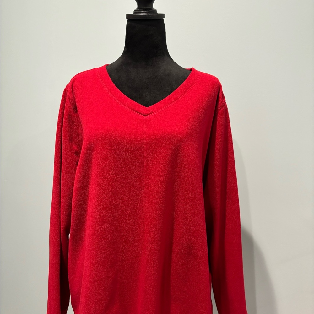 Fleece women’s pullover tops